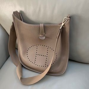 HERMES
Evelyne Bag